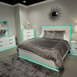 4PC King Bedroom Set 🔥 New Arrival 🔥