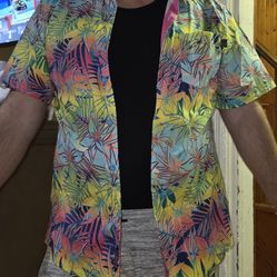 Maui and Sons Vibrant Tropical Shirt