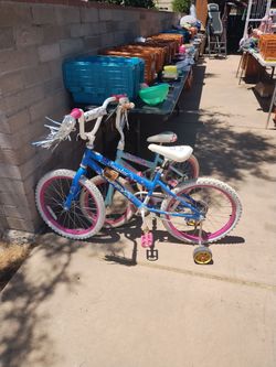Bicycle girls huffy 18inch 20 inch wheels.