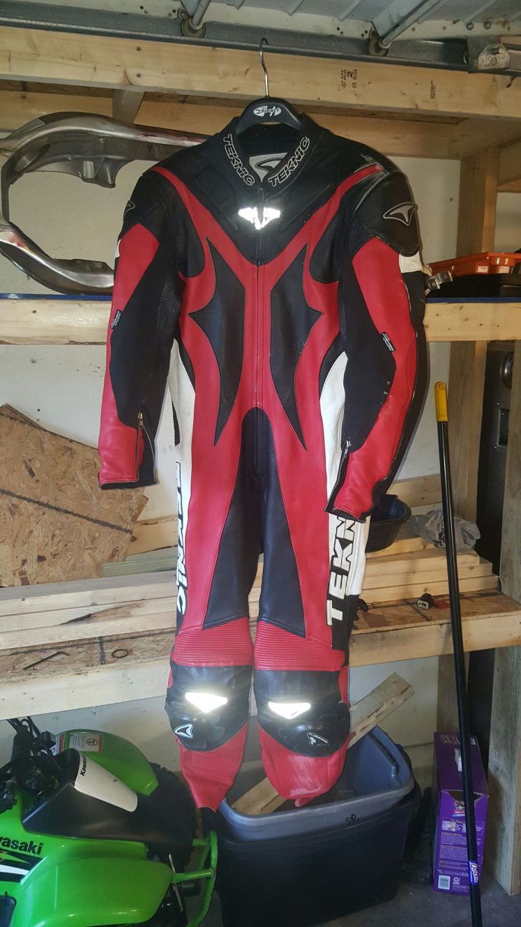 Teknic race suit