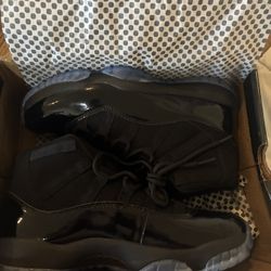 Cap N Gown Jordan 11