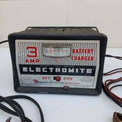 Vintage Electromite Battery Charger 3 Amp 6 and 12 Volt