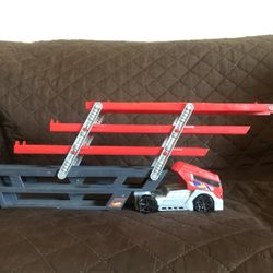 HOT WHEELS MEGA HAULER VEHICLE CAR CARRIER LOADER