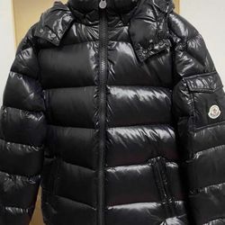 Moncler Jacket (Best offer)