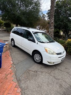 2004 Toyota Sienna