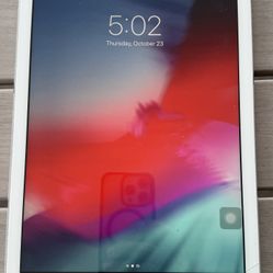 Apple iPad Air (1st Generation) - 32GB