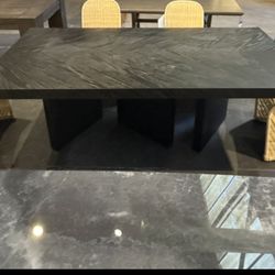 OSLO DINING TABLE