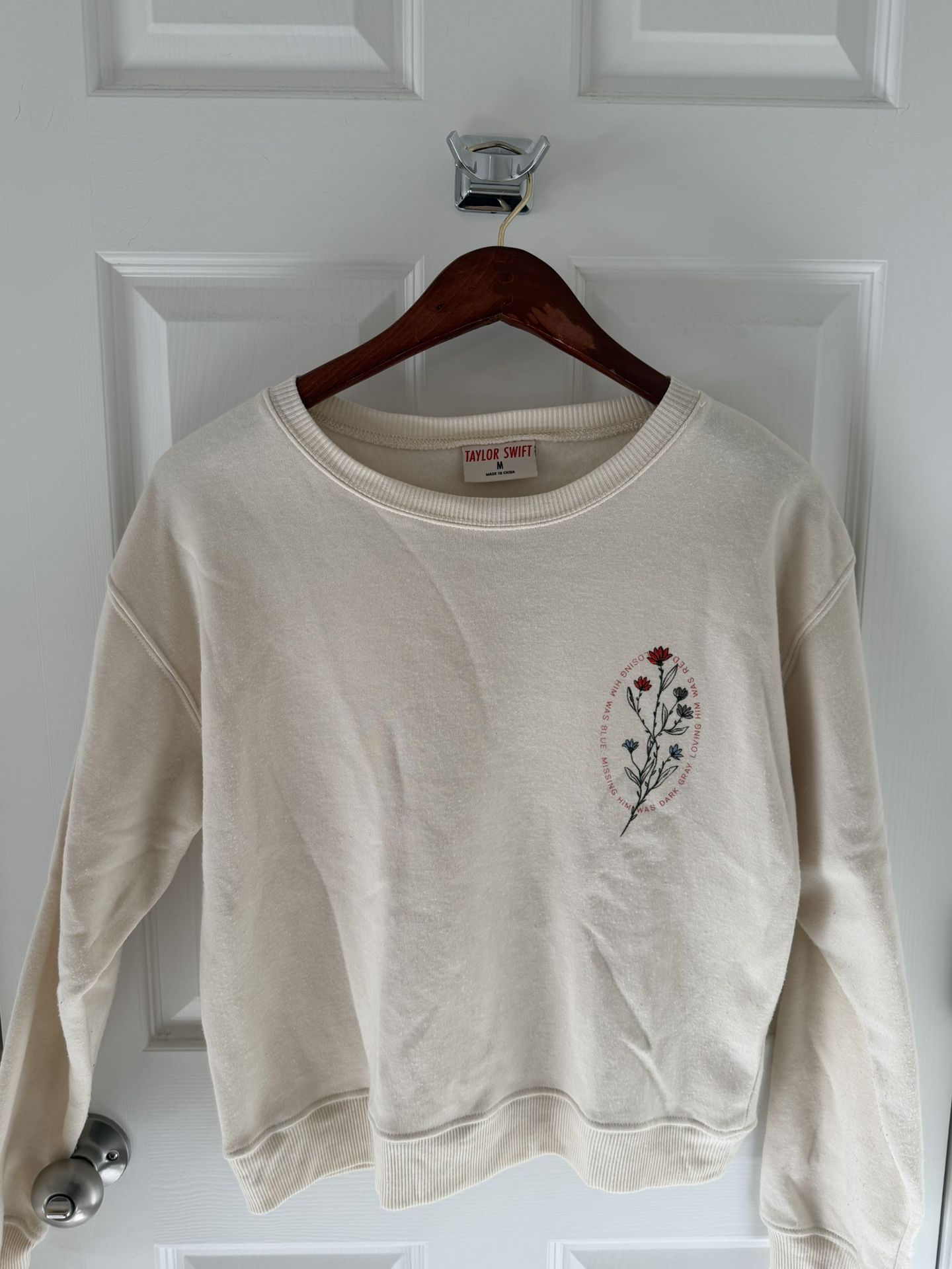 Taylor Swift Cream Floral Women's Pullover