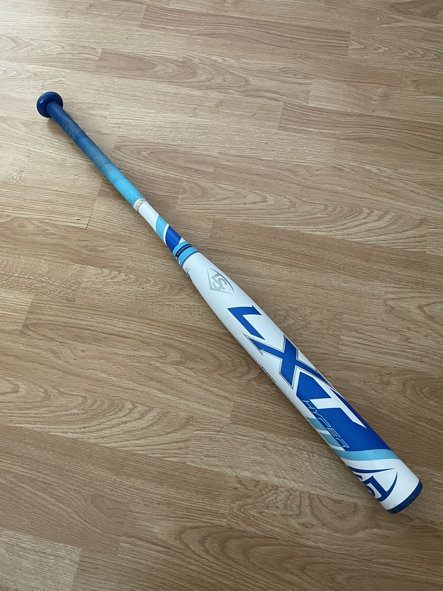 2017 LOUISVILLE SLUGGER LXT HYPER 33 -10 FASTPITCH SOFTBALL BAT
