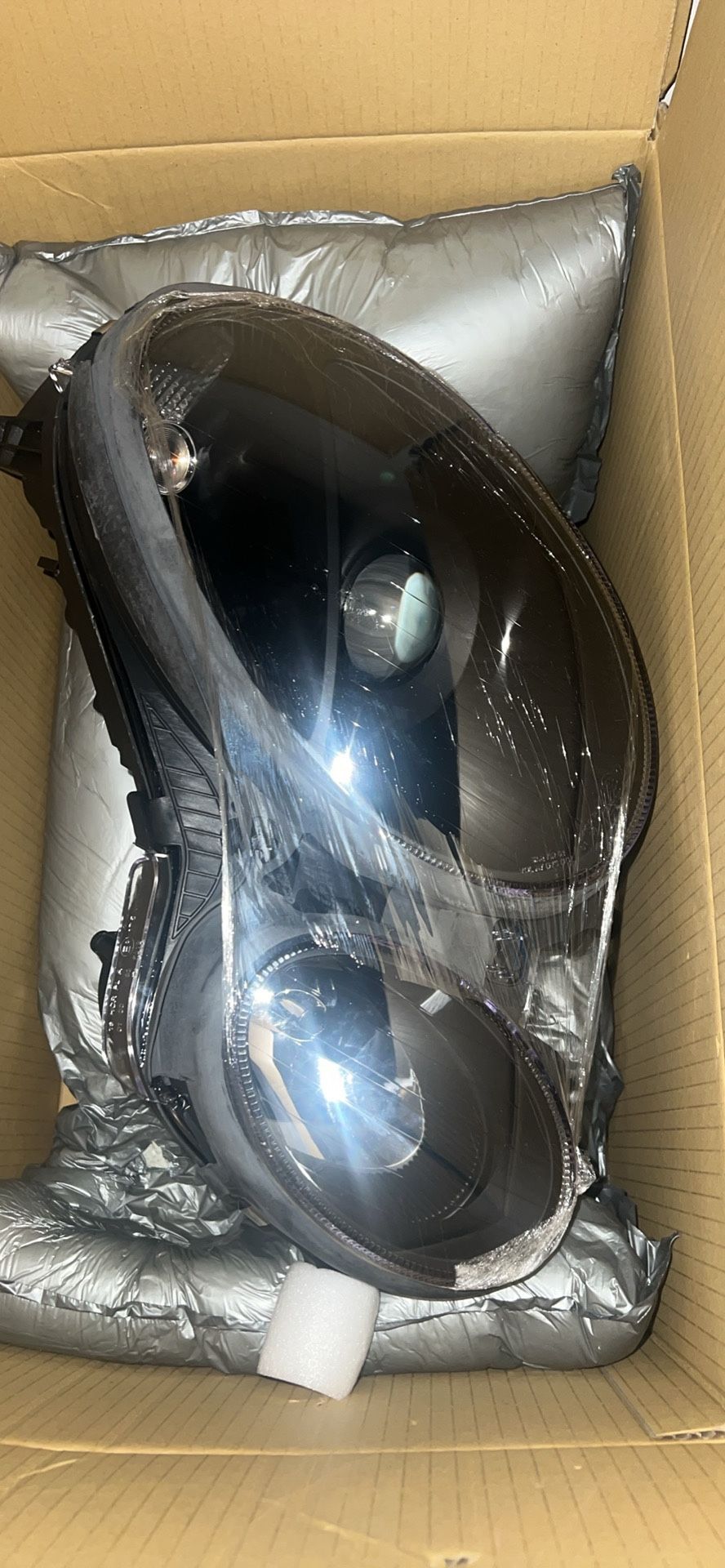 2003-2006 Mercedes Benz E class headlights 