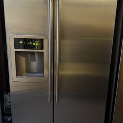LG Refrigerator 
