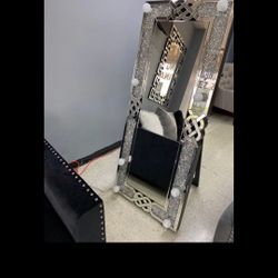 New Mirror Accent 