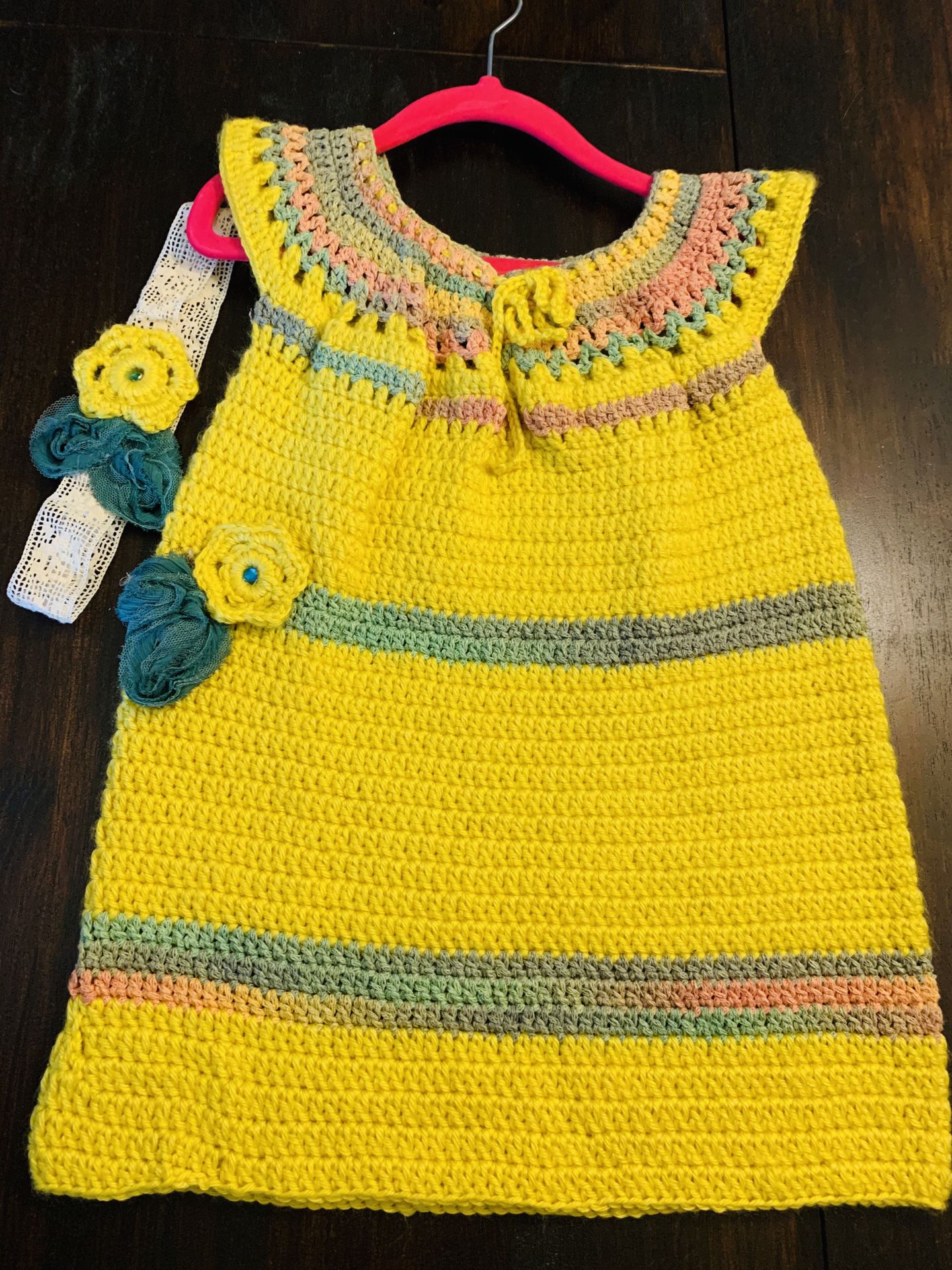 Crochet dress for little girls