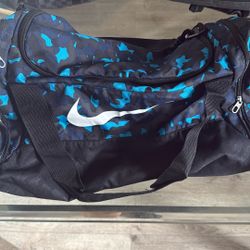 Large NIKE duffle Bag 