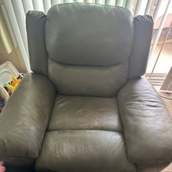 Reclining Chair 