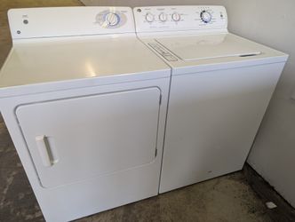 GE Washer And Dryer Set
