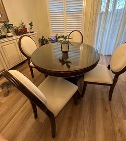 Dining room set