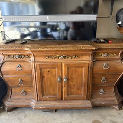China Cabinet 