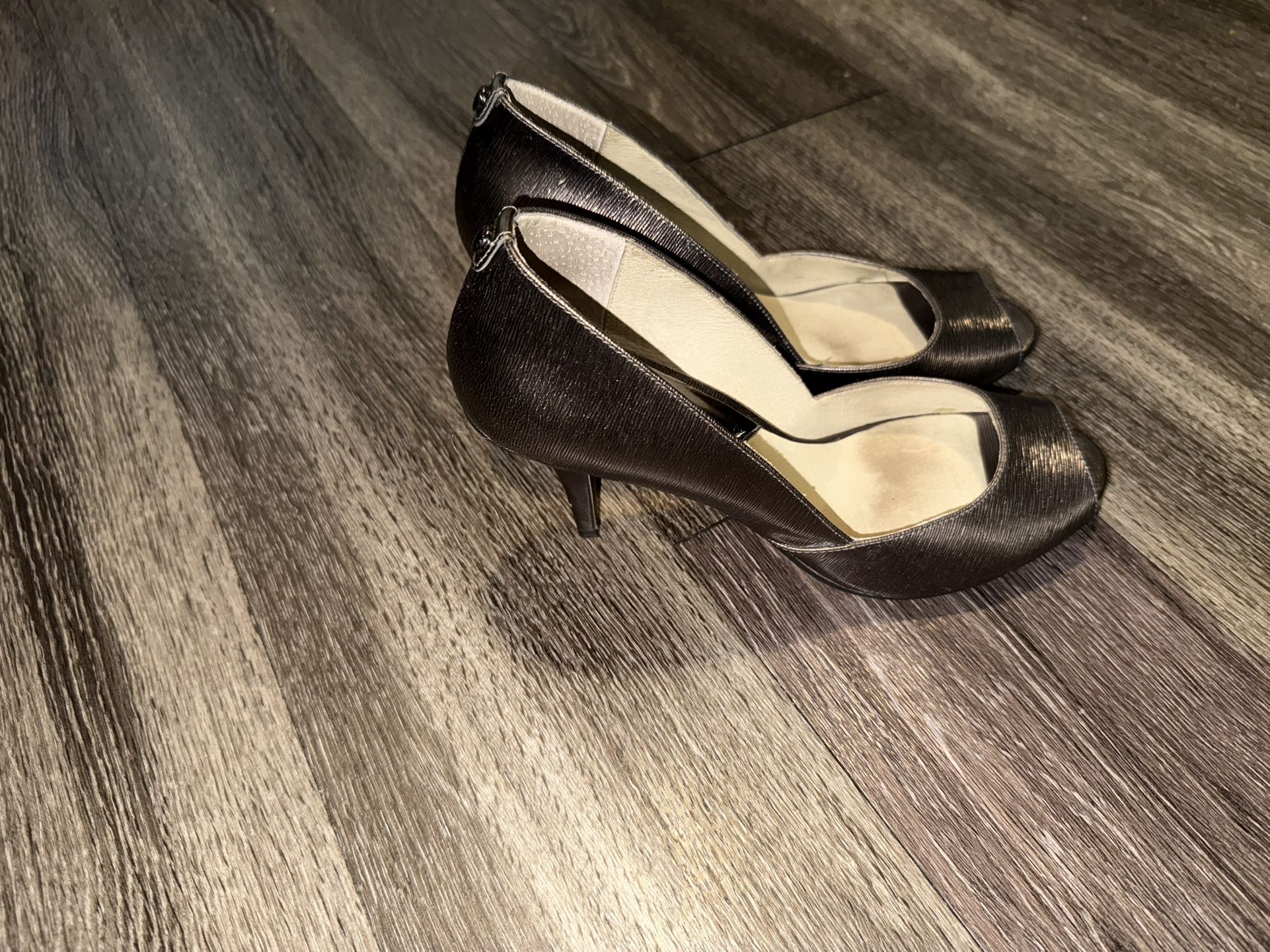 Michael Michael Kors Women’s Size 9.5 Silver Stiletto Slip-On Heels Pumps