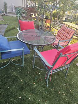 Patio Set Metal Table With  4 Chairs With Cushions