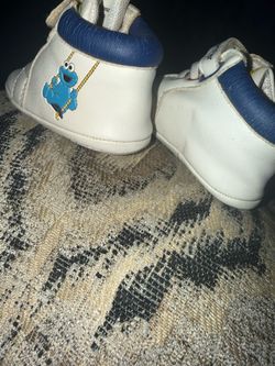 Baby shoes