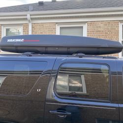 Yakima Rocket Box16, 16 Cubic Feet Cargo Rooftop Rocketbox