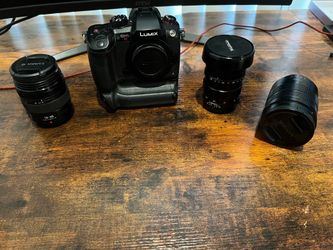 Panasonic Lumix GH5S Camera Kit w/ Leica 12-60, Lumix 12-35 & Voigtländer 25mm f/0.95