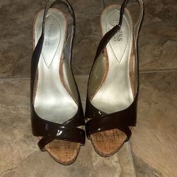 🔥 MUST SELL TODAY – Guess Brown Wedge Heels 🤎 (Fits Smaller) – Pickup or Ship 📦