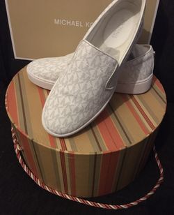 Michael Kors Keaton Slip-one