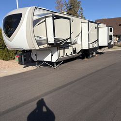 2021 Highland Ridge Mesa Ridge 374BHS