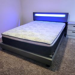 NEW QUEEN PILLOW-TOP MATTRESS AND BOX SPRING - 2PC