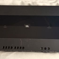 JBL Club 704 4 Channel Amplifier 
