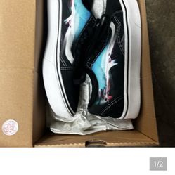 NWT Vans Size 6.5