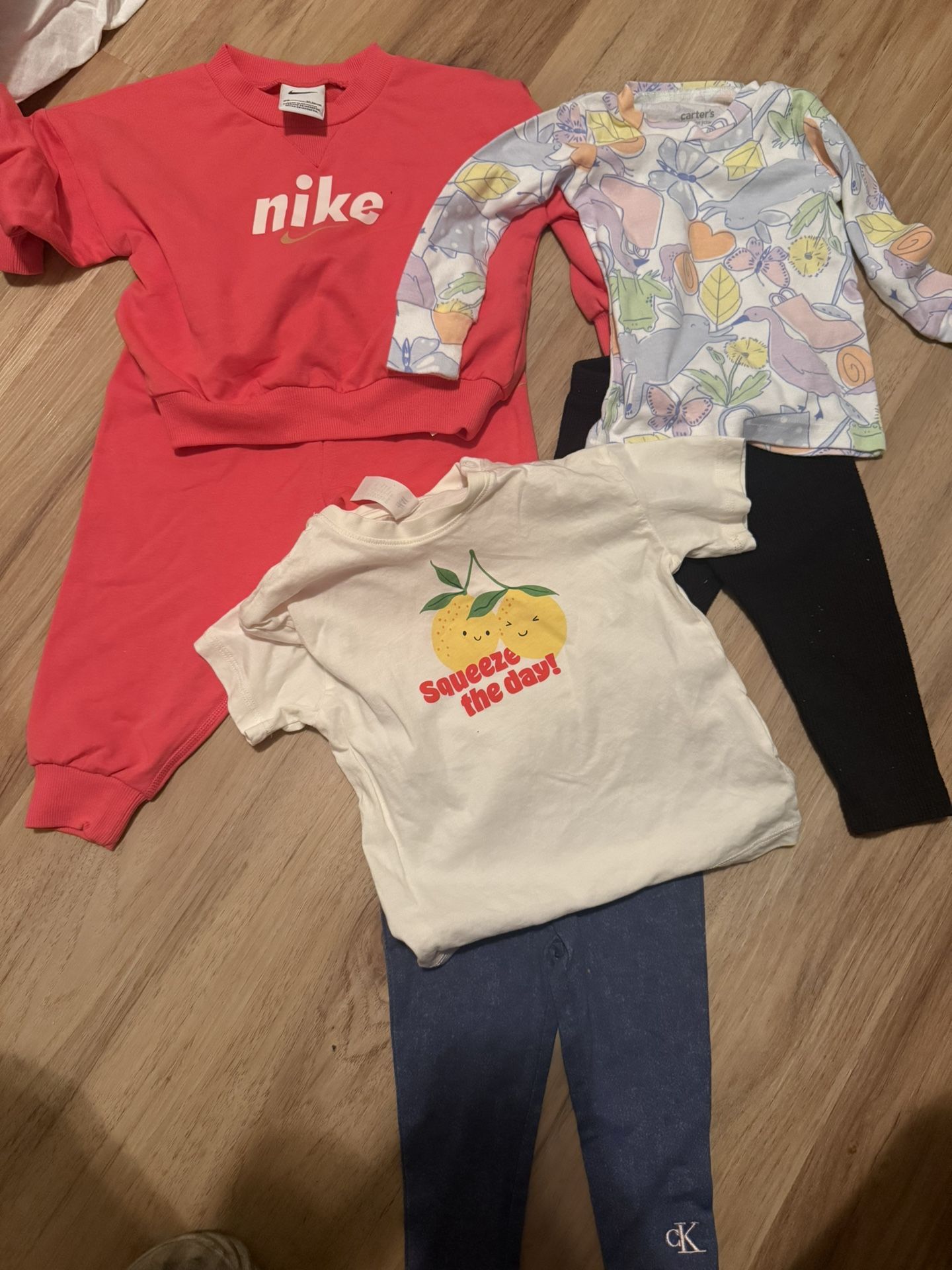 Set of 3 outfits for baby girl (12–18 months)