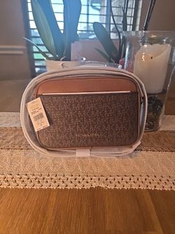New Michael Kors Jet Set Travel Large Signature Logo Camera Crossbody Bag