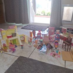 Barbie lot playset Toys dolls furniture