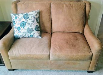 ITALIAN LEATHER COUCH