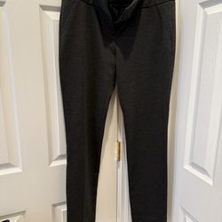 Woman’s Gray Vince Camacho pants