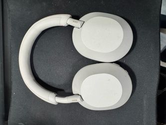 Sony WH-1000XM5