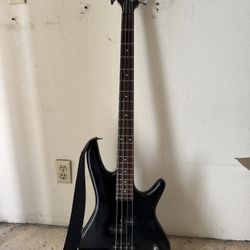 Ibanez Bass guitar- plays and sounds Great 