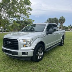 2017 Ford F150 XLT 