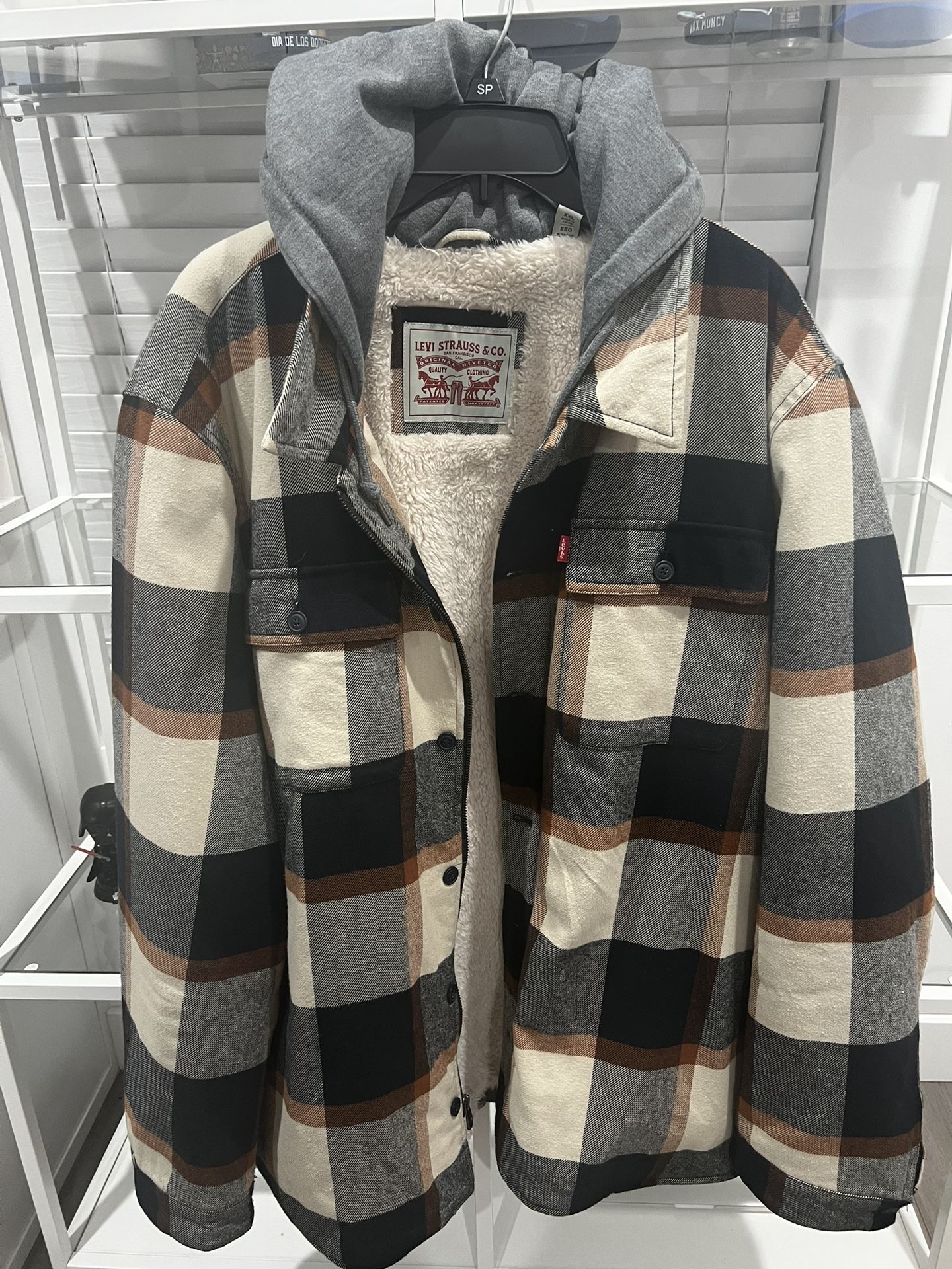 Levi’s Flannel Sweater 