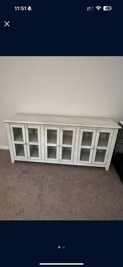 Stand For Tv Or You Can Put Decorations On The Top
