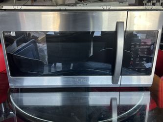 Samsung 1.7 CU Over The Range Microwave 