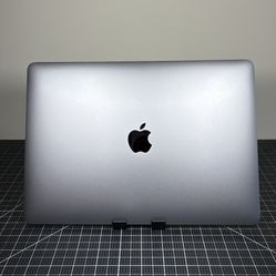 Apple MacBook Pro 13”
