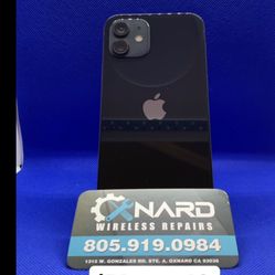 IPhone 12 . 64GB. $780