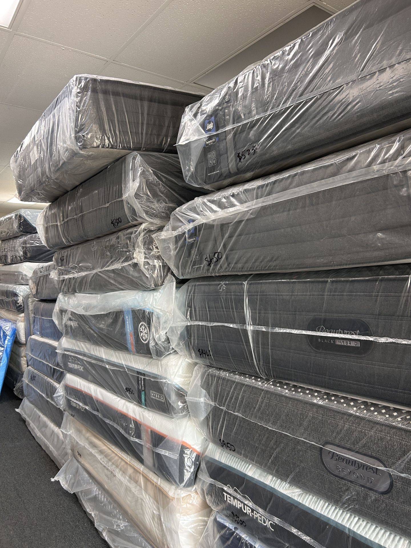 Queen Size Name Brand Mattresses 