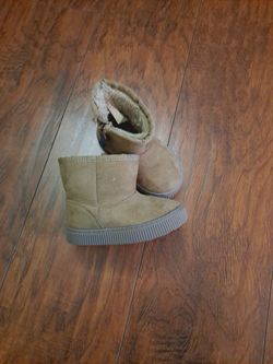 Cat & Jack Boots