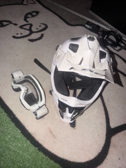 LS2 dirtbike helmet And fox goggles