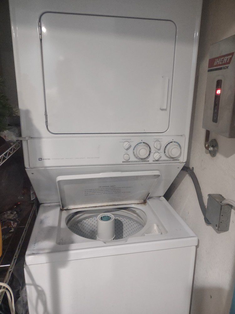 Maytag Washer And Dryer 